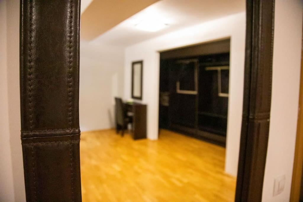 Penthouse 145mp - Living Spatios - 2 Dormitoare Cu Baii Private - Bucatarie Complet Utilata Apartment Mogosoaia